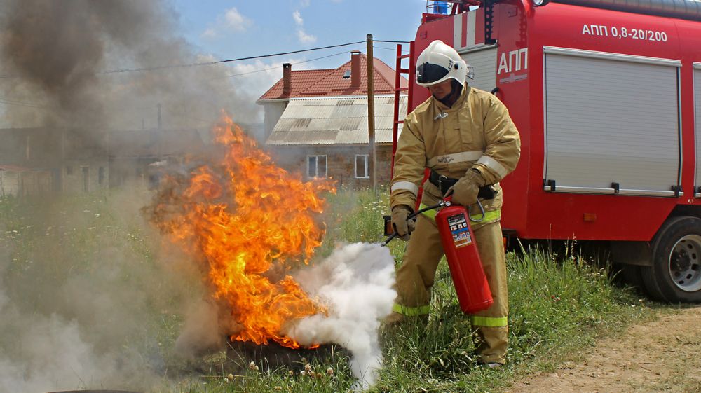 Как тушить из огнетушителя: пожарная безопасность 2023